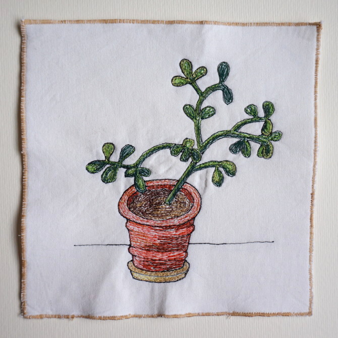 crassula free motion embroidery - výšivka kytka tlustice